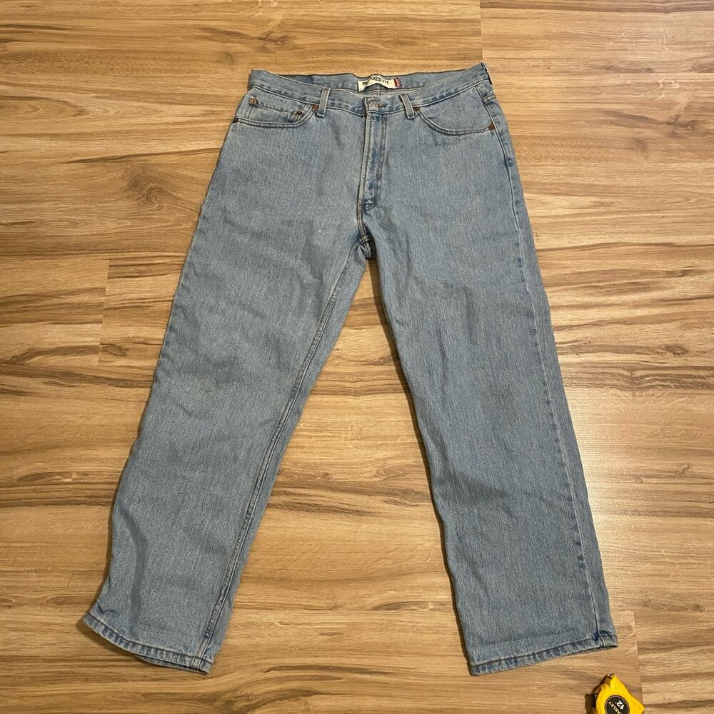 Levi’s 550 Relaxed Fit Light Wash Jeans – Size W36 L30